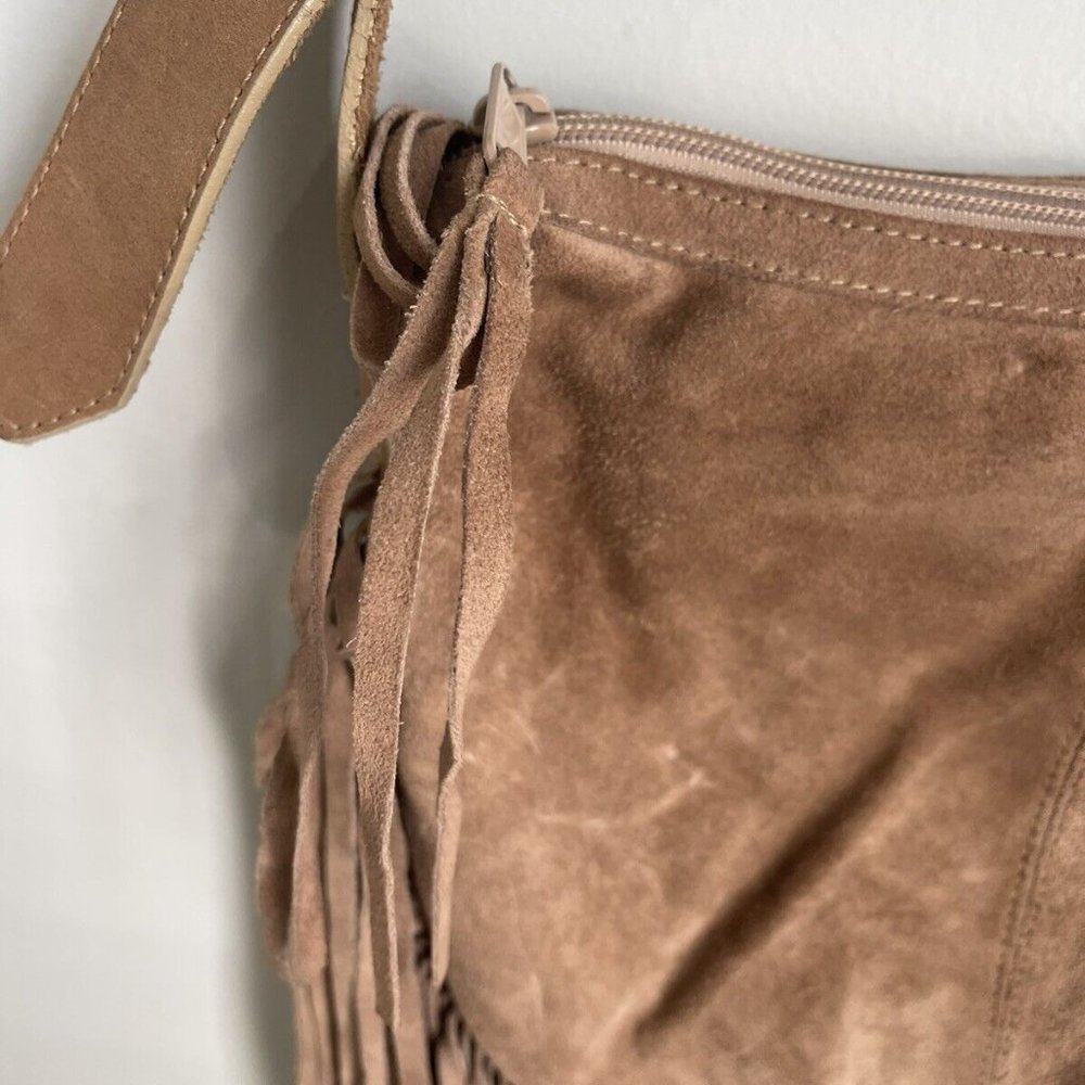 Genuine Leatherock Tan Leather Suede Fringed Crossbody Purse - Picture 5 of 9